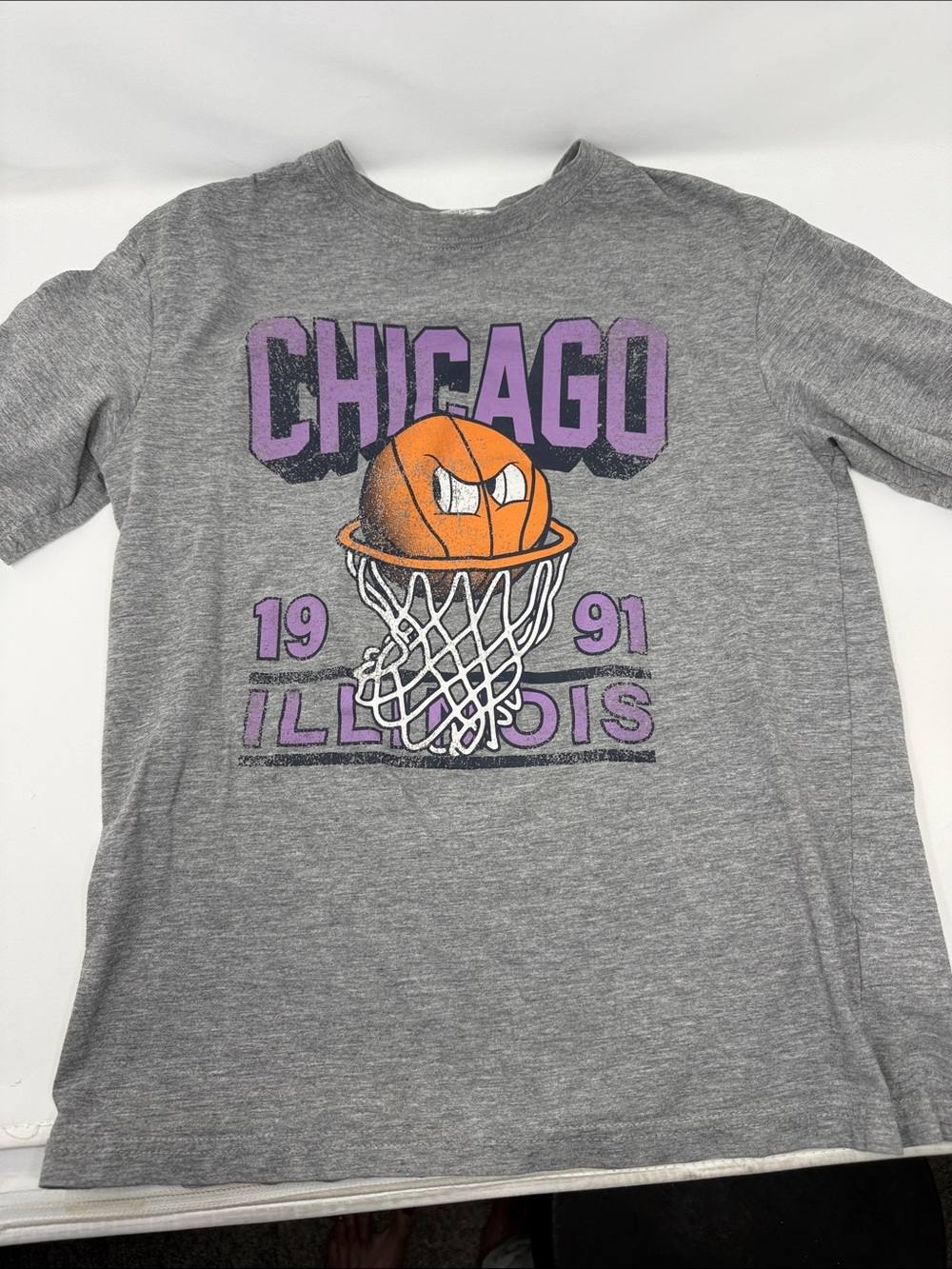 H&M Kids Chicago Illinois Graphic Kids T-Shirt - Gray & Purple size 12-14 kids